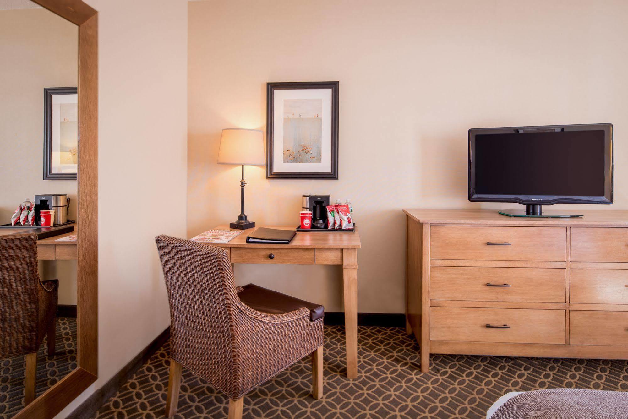 The Westport Inn, An Ascend Hotel Collection Member Buitenkant foto